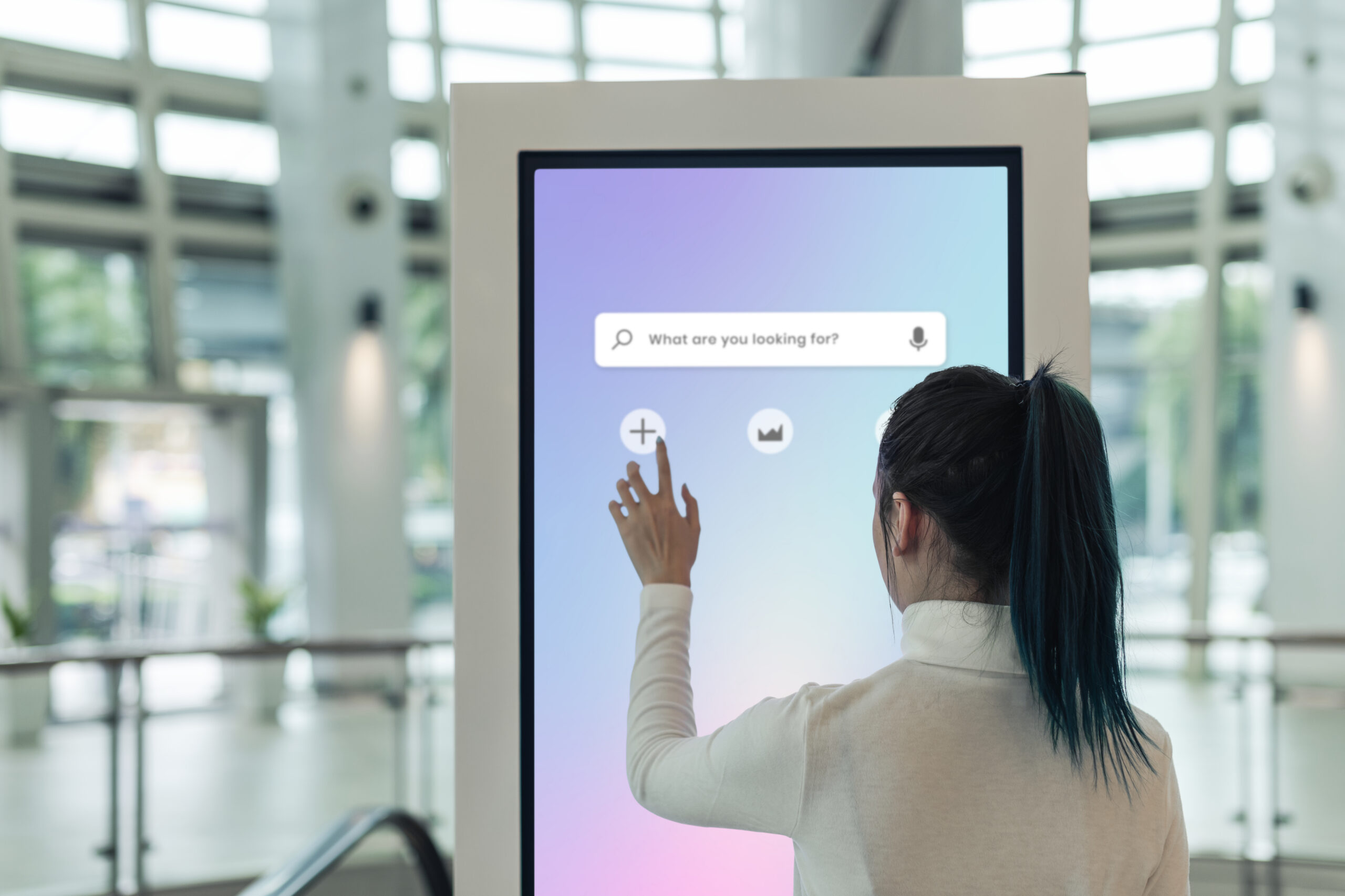 IDI-bg-Information-screen-digital-signage