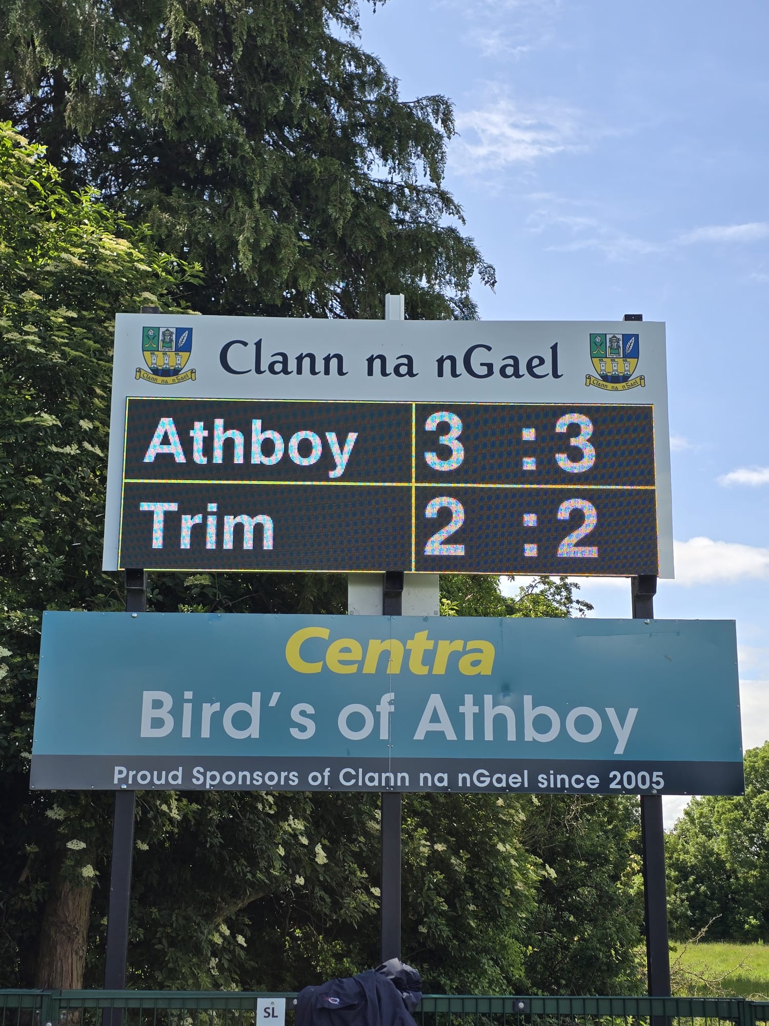 CluScore LED scoreboard with sponsor rotation