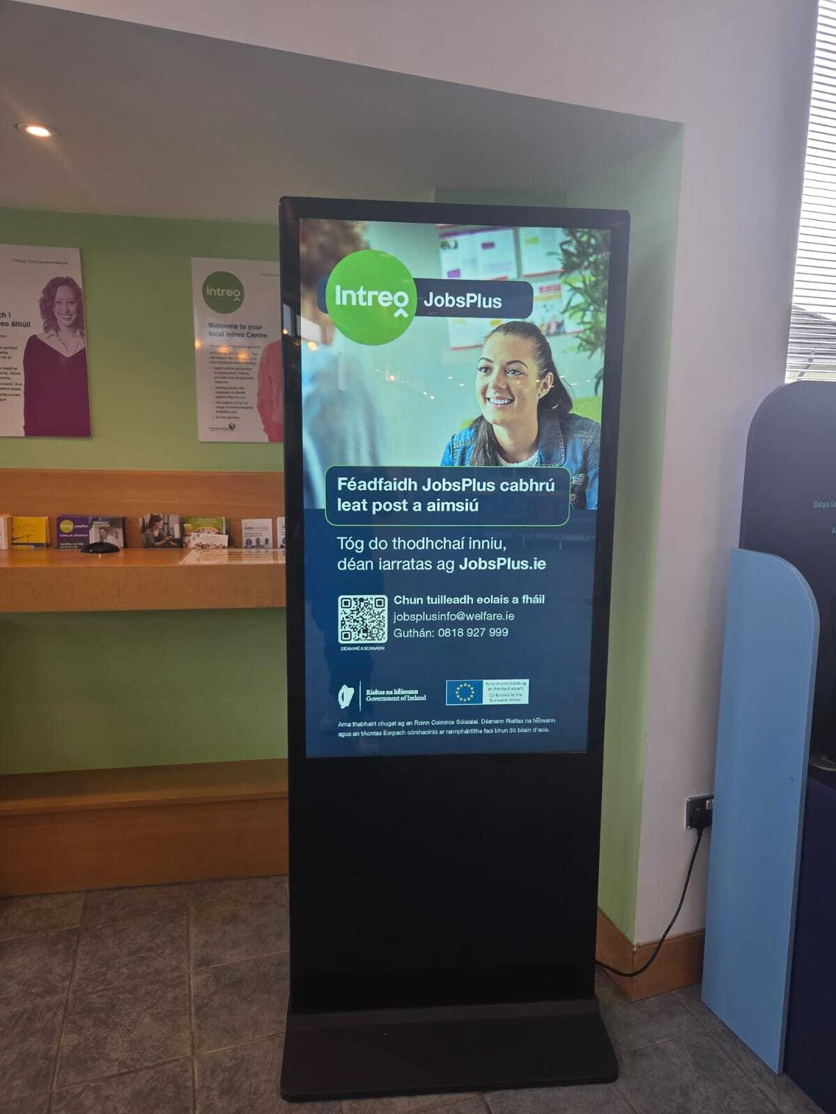 Freestanding touch screen